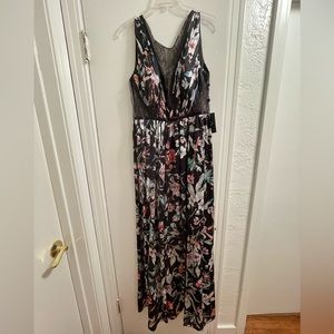 Brand New Adrianna Papell floral gown